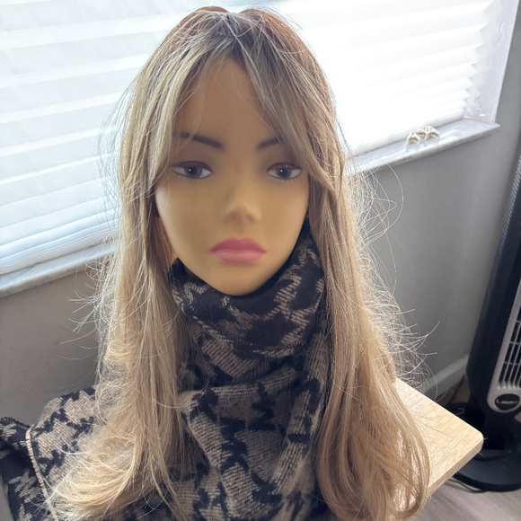 Accessories - 24” Brown with highlights Wiglet Hair Topper